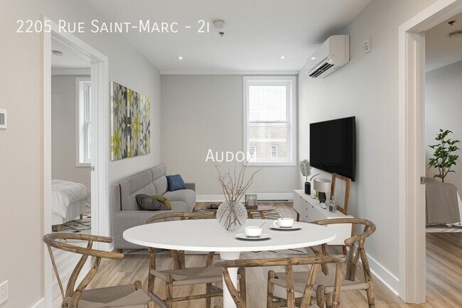 Interior Photo - Saint-Marc