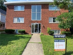 Building Photo - 1450 Riverside Dr