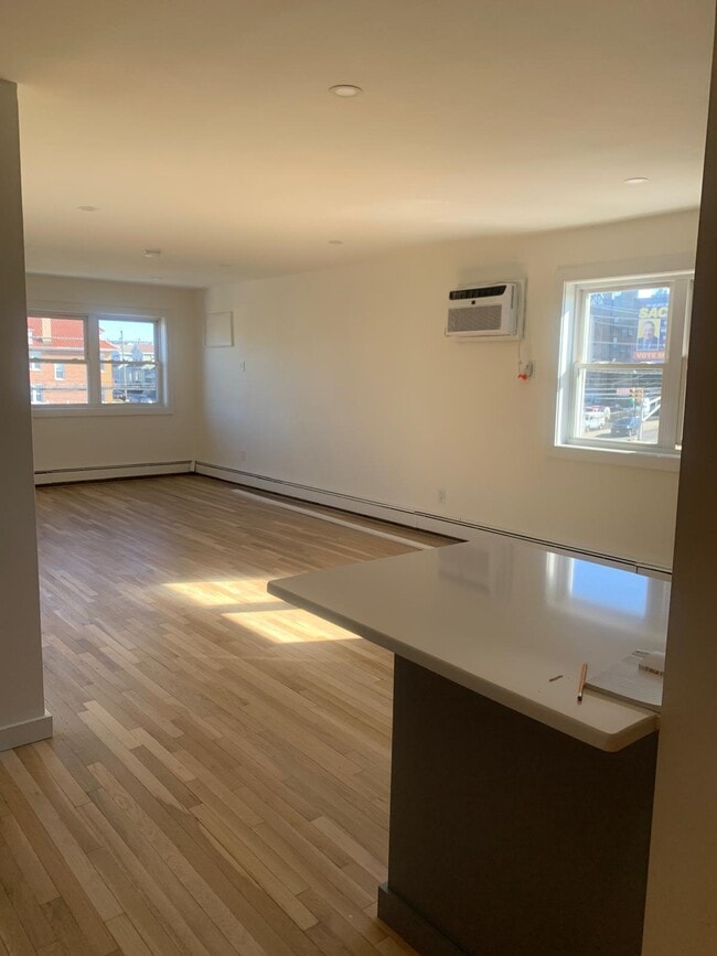 Building Photo - 8829 John F. Kennedy Blvd