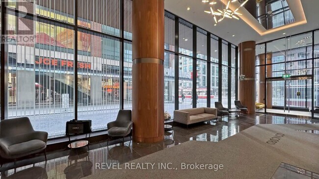 Building Photo - 19 Bathurst St