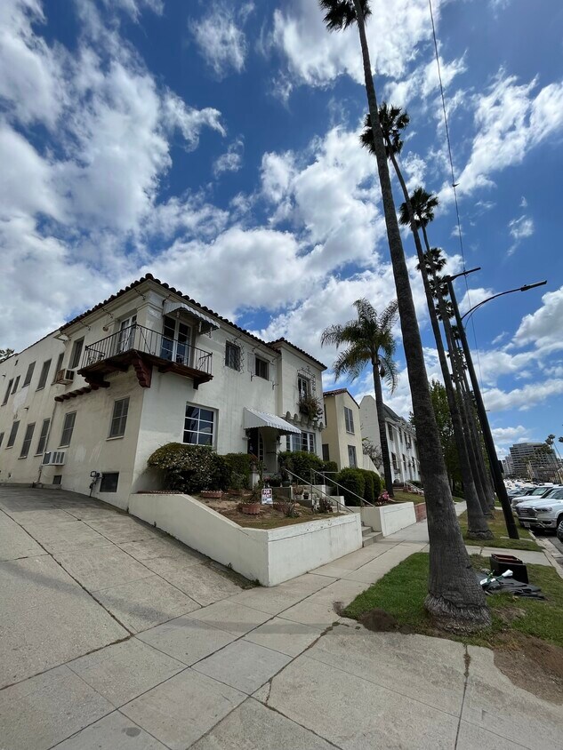 Primary Photo - 1230 N Brand Blvd