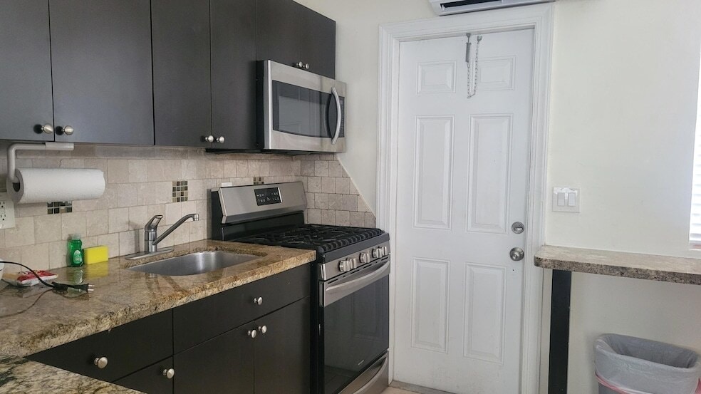 Building Photo - 1601 S Federal Hwy