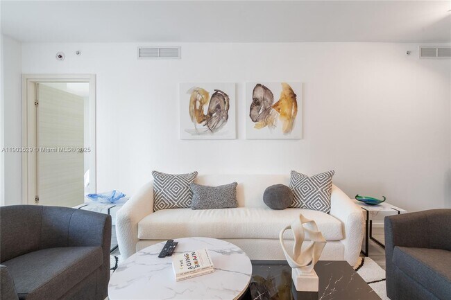 Foto del edificio - 801 S Miami Ave