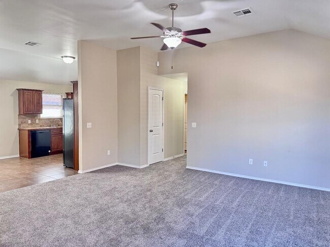 Foto del edificio - 2332 NW 198th St