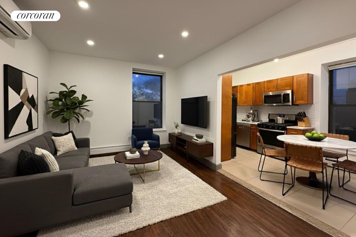 Foto principal - 373 Tompkins Ave