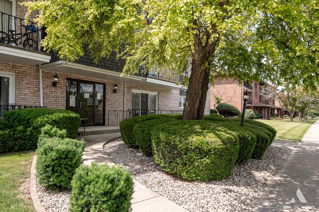 Foto del edificio - 7405 Tiffany Dr