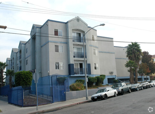 Building Photo - Westlake Villas