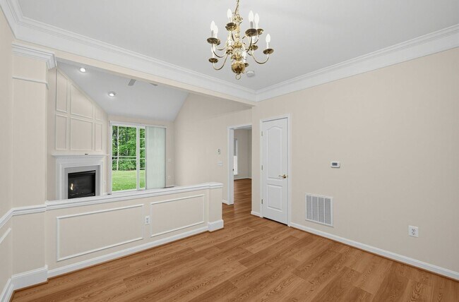 Foto del edificio - 1504 Sapphire Ct