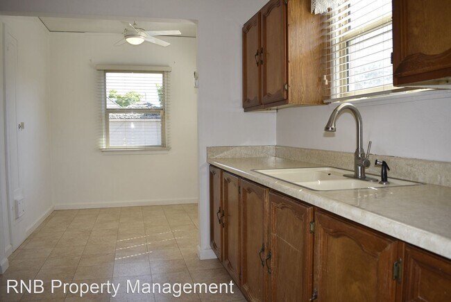 Foto del edificio - 2 br, 1 bath House - 5072 7th Avenue