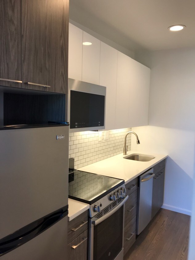 19 Peterborough St, Boston, MA 02215 Apartments in Boston, MA