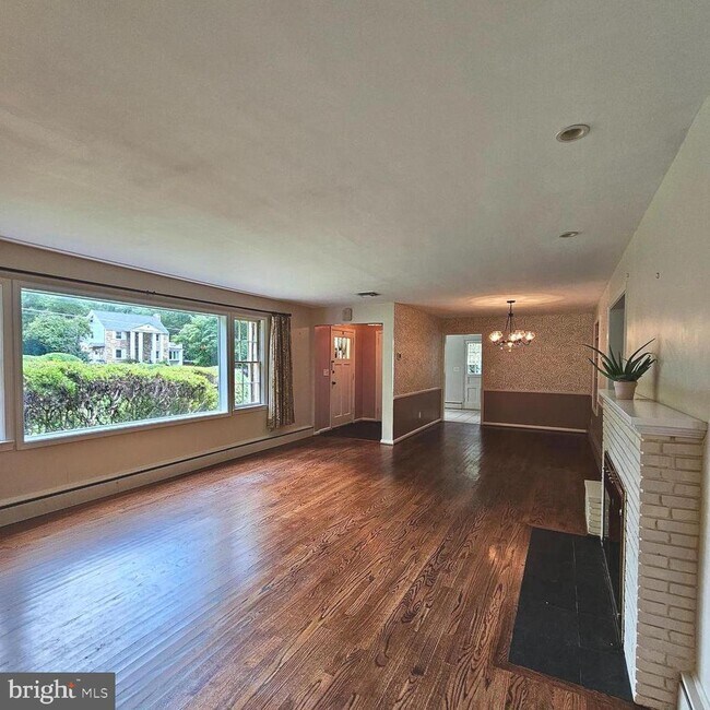 Foto del edificio - 6431 Overhill Rd