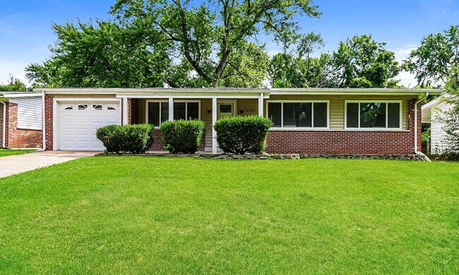 Foto del edificio - 2680 N Waterford Dr