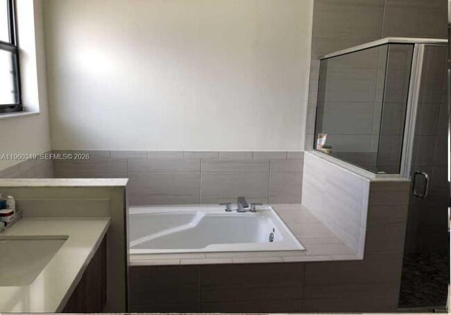 Building Photo - 7855 NW 105th Ave