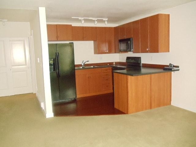 Building Photo - 0 bedroom in Seattle WA 98115