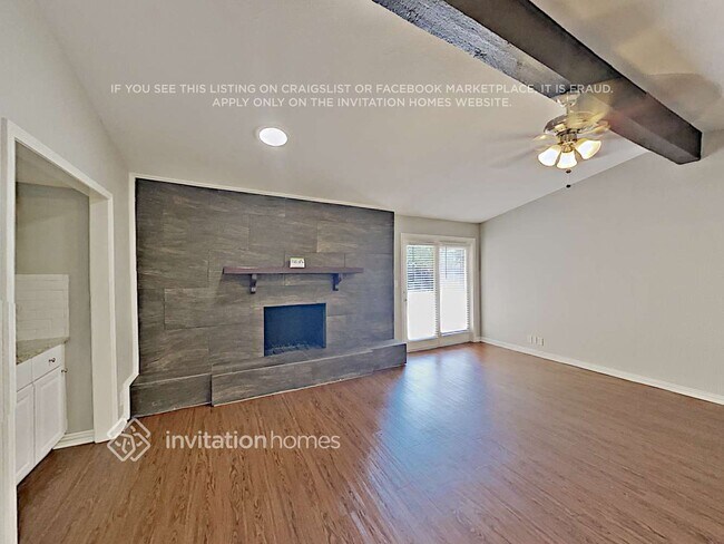 Foto del edificio - 1349 Glenhill Ln