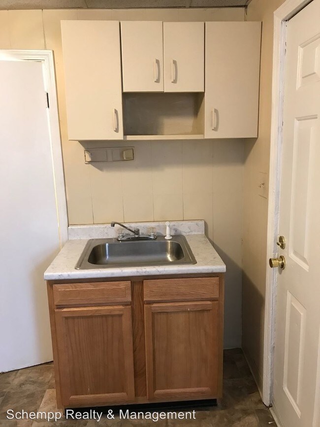 Building Photo - 1 br, 1 bath Apartment - 700 M St 700 M St #4