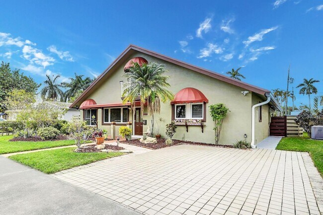 Foto del edificio - 1020 N 13th Terrace