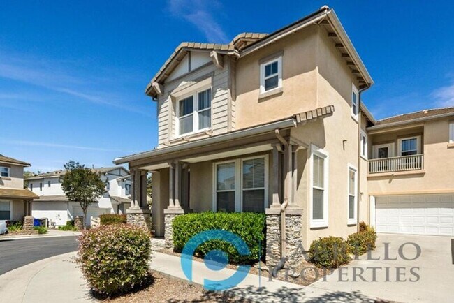 Foto del edificio - 12177 Pepper Tree Ln