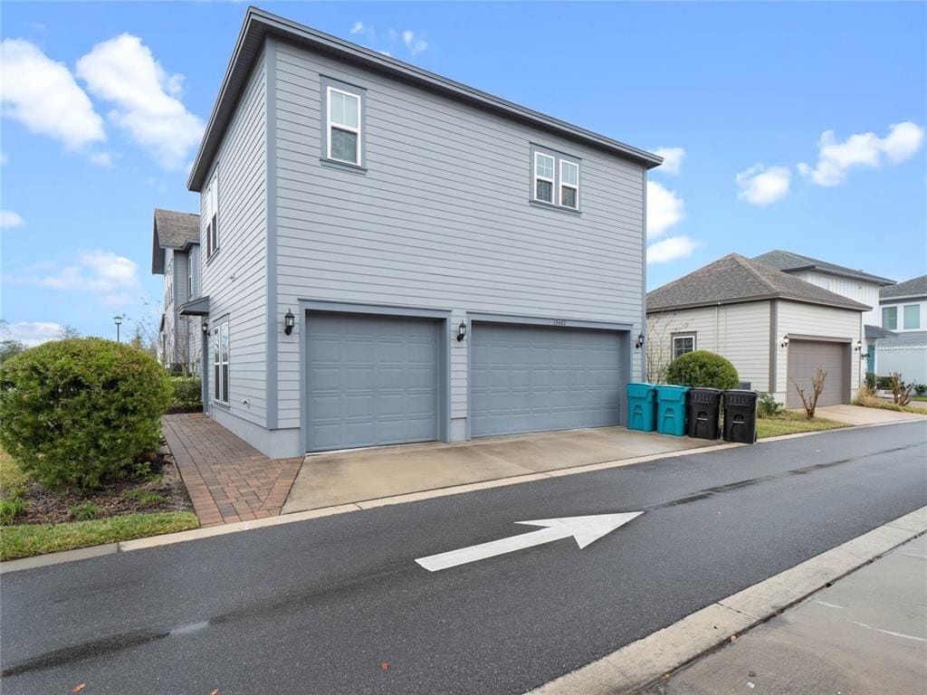 Foto principal - 13404 Stoddart Ave