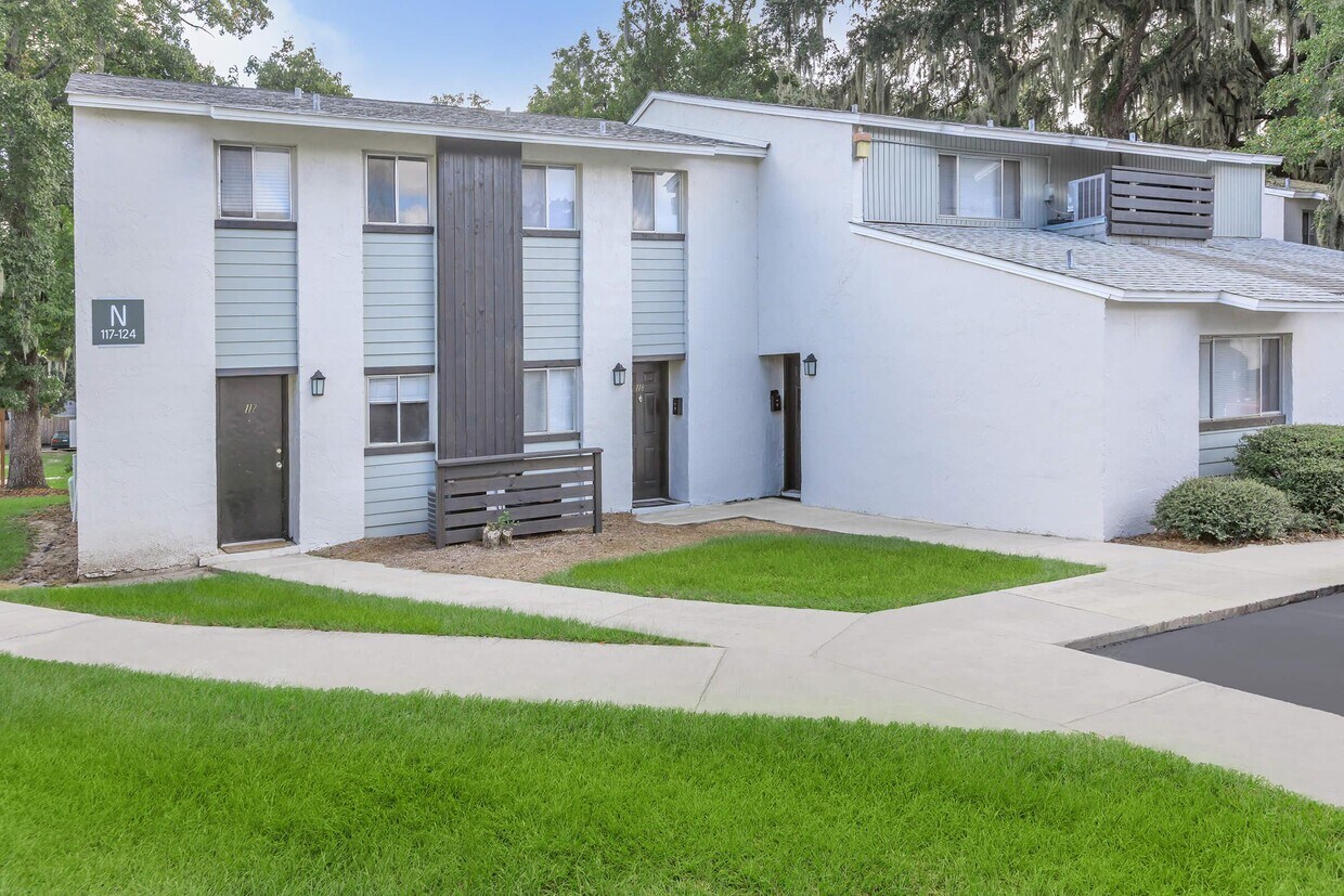 Ascend Midtown 2200 E Victory Dr Savannah, GA Apartments for Rent