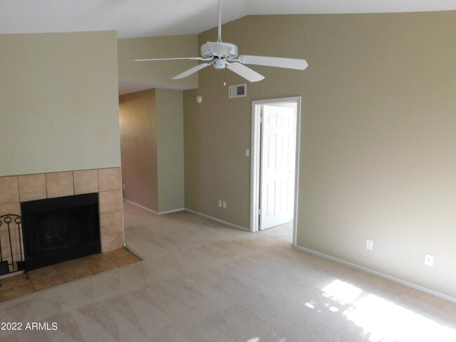 Building Photo - 5950 N 78th St