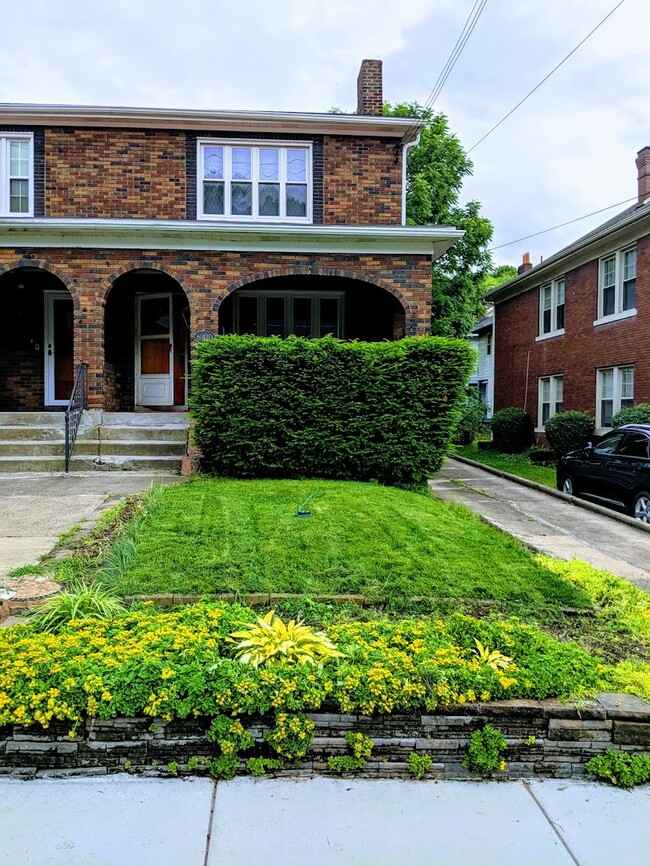 The right side of a duplex - 6410 Forward ave