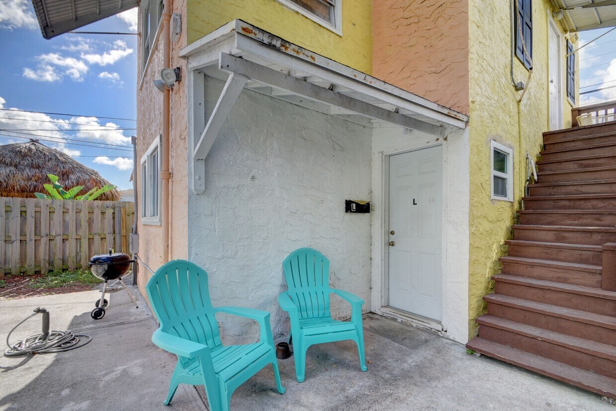 Foto principal - 325 N L St