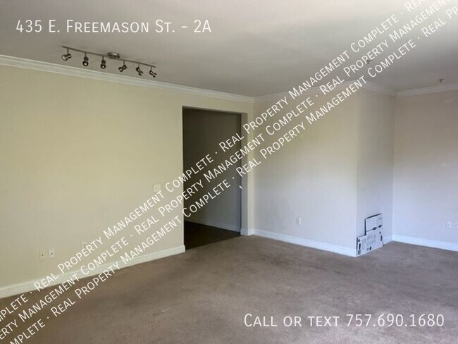 Building Photo - Luxury 2 bedroom, 2 bath 1,300 sf condo lo...