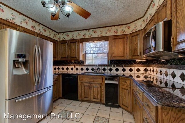 Foto del edificio - 2311 Lakeshore Dr
