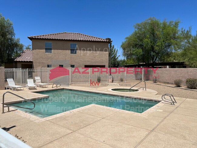 Foto del edificio - 10225 W Camelback Rd