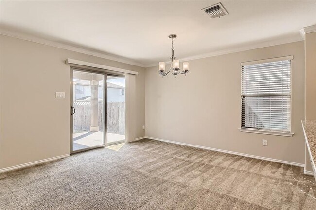 Foto del edificio - 13521 Gerald Ford St
