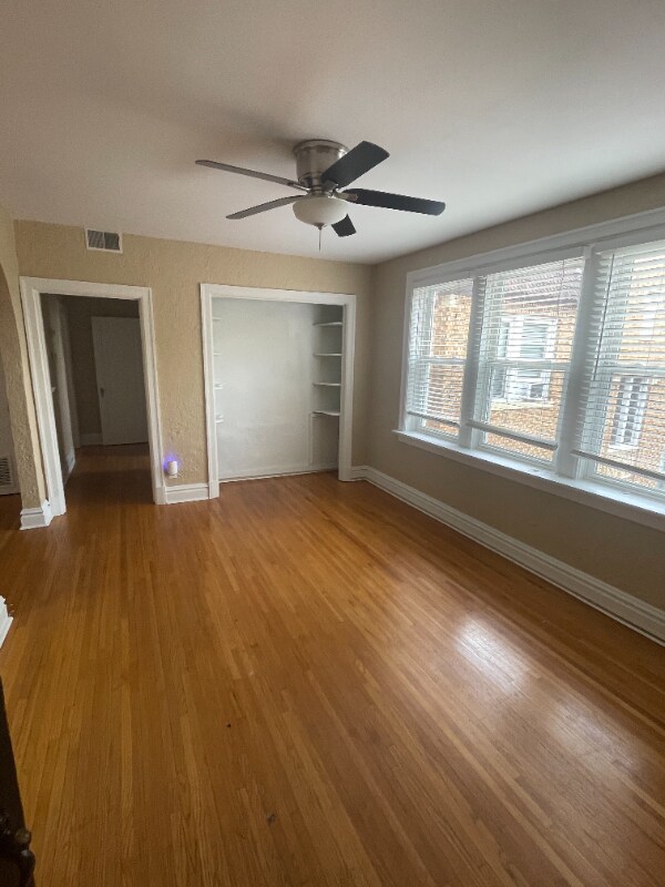 Foto del edificio - 7553 Byron Pl