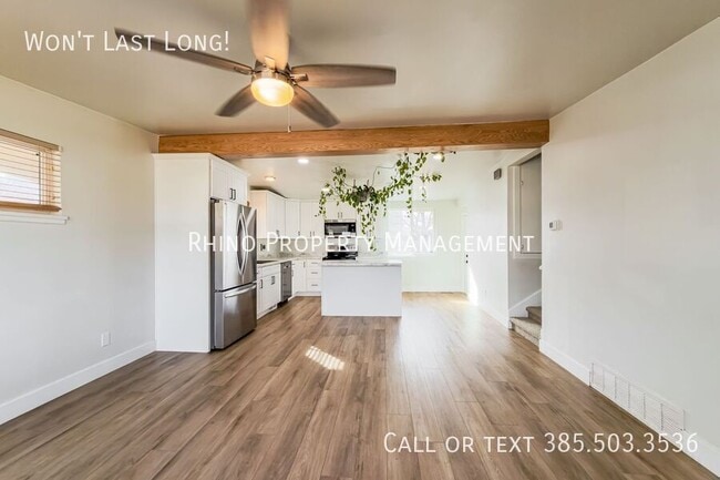 Photo - 1993 Champagne Ave House