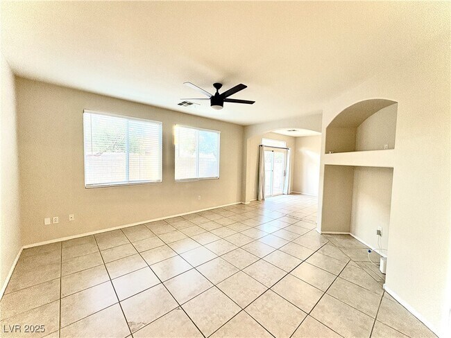 Foto del edificio - 7279 Twin Maples Ct