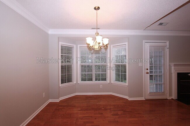 Building Photo - 309 Hallwood Ct