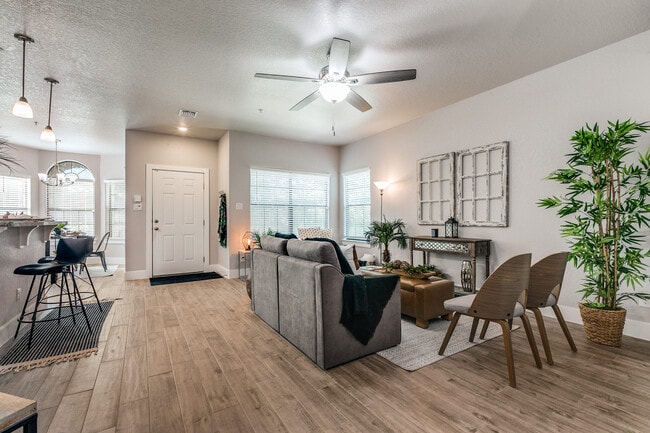 Building Photo - 6160 Eckhert RoadUnit 1005