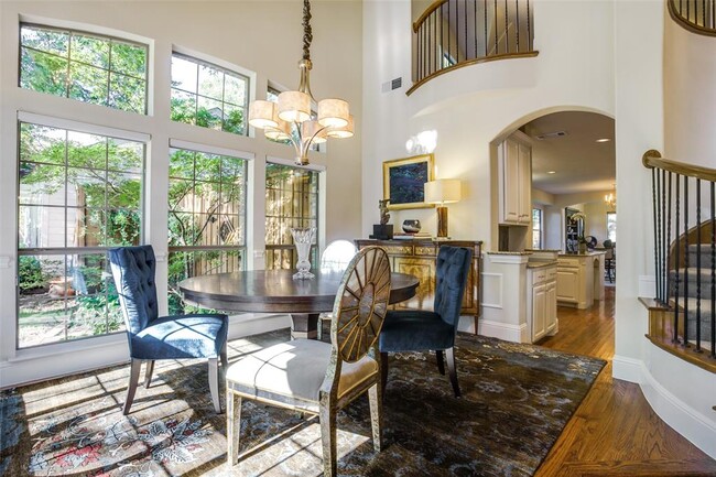 Foto del edificio - 8312 Ridgelea St