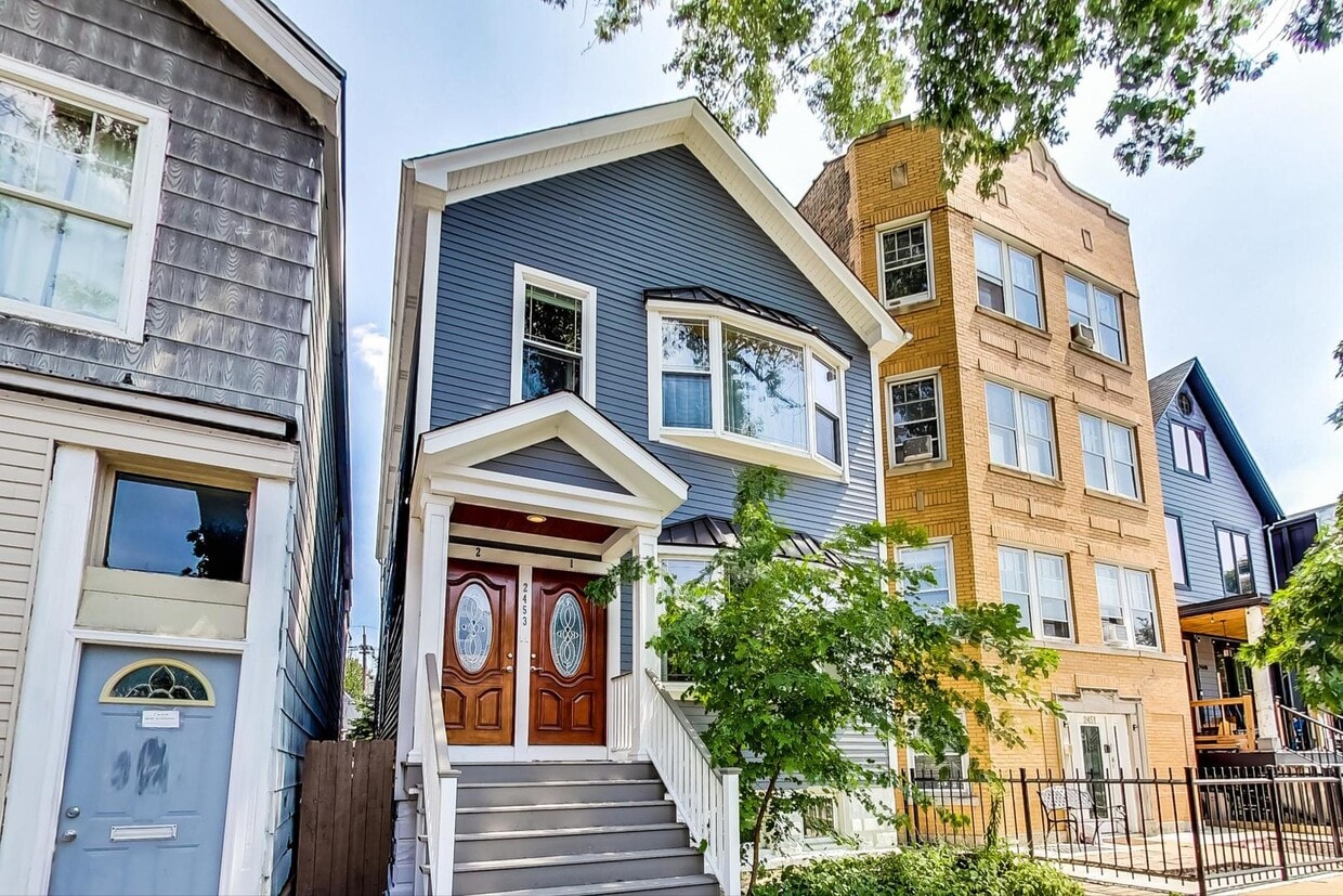 Primary Photo - 2453 N Campbell Ave