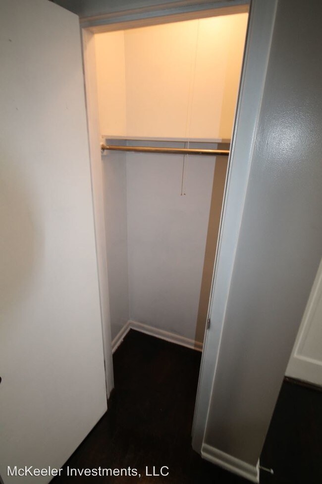 Foto del edificio - 271-271 Broad Meadows Blvd