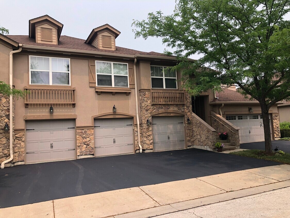 1952 Crenshaw Cir Unit 0, Vernon Hills, IL 60061 Condo for Rent in