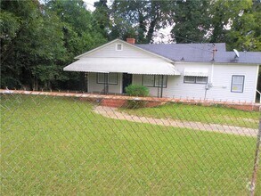 Building Photo - 3631 W Napier Ave