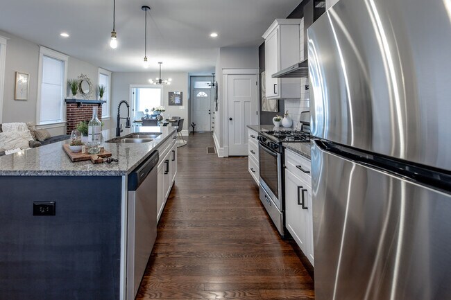 Building Photo - 4059 SHAW