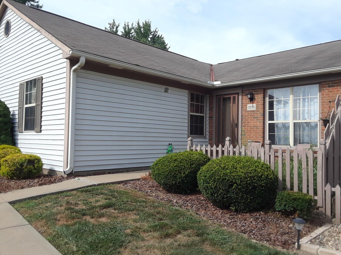 Primary Photo - 3537 Chesapeake Dr