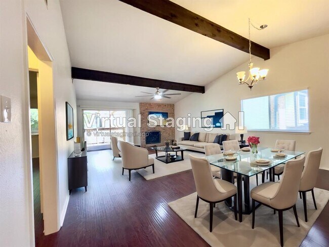 Building Photo - 9218 Singing Quail Dr