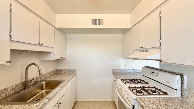 Foto del edificio - 12602 N 21st Ave