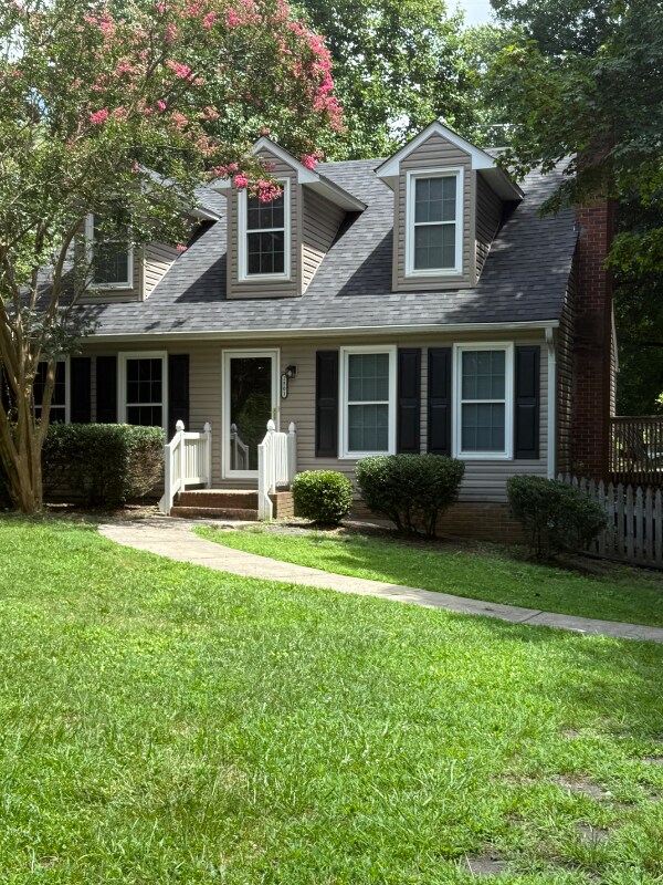 Foto principal - 2501 Wood Valley Rd