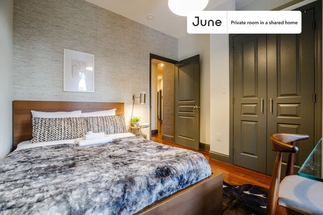 Foto del edificio - Room in Shared 4 bed/1 bath home