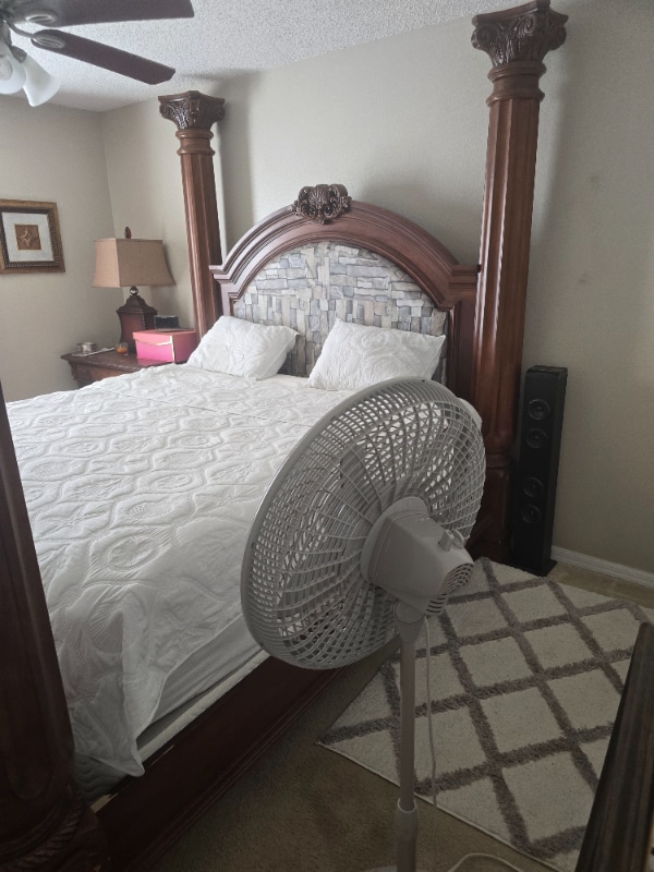 Foto del edificio - 3200 Riverhead Dr