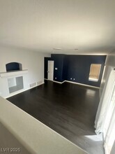 Building Photo - 9630 Redstar St