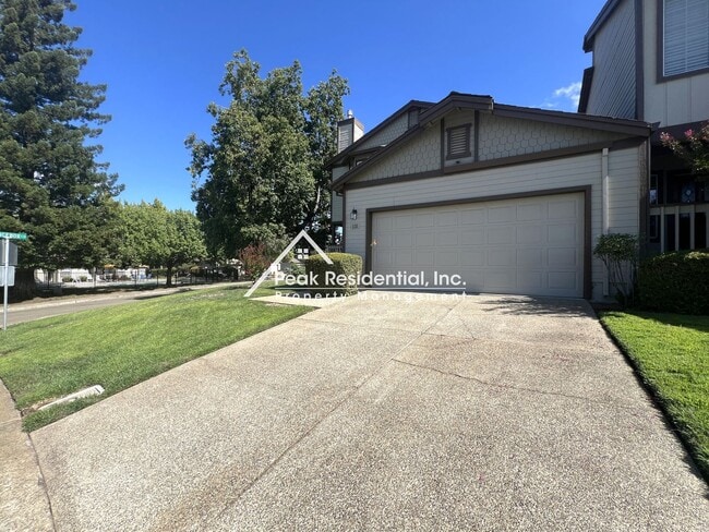 Building Photo - Spacious 3bd/3ba Auburn Home!